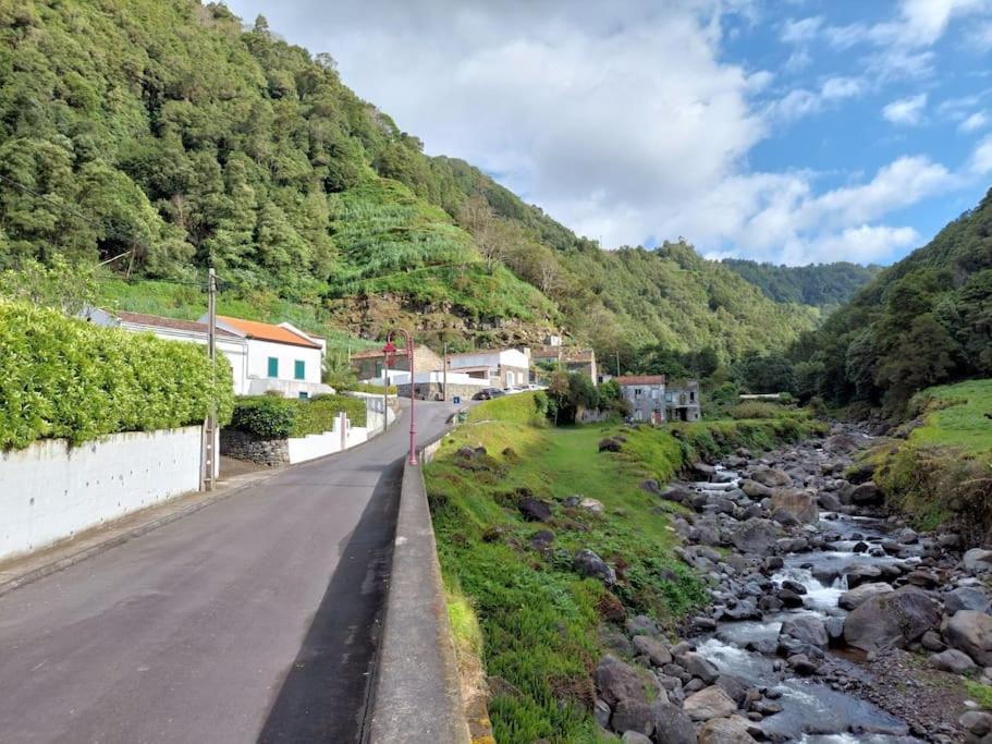 Casa Do Sanguinho Villa Faial da Terra ภายนอก รูปภาพ